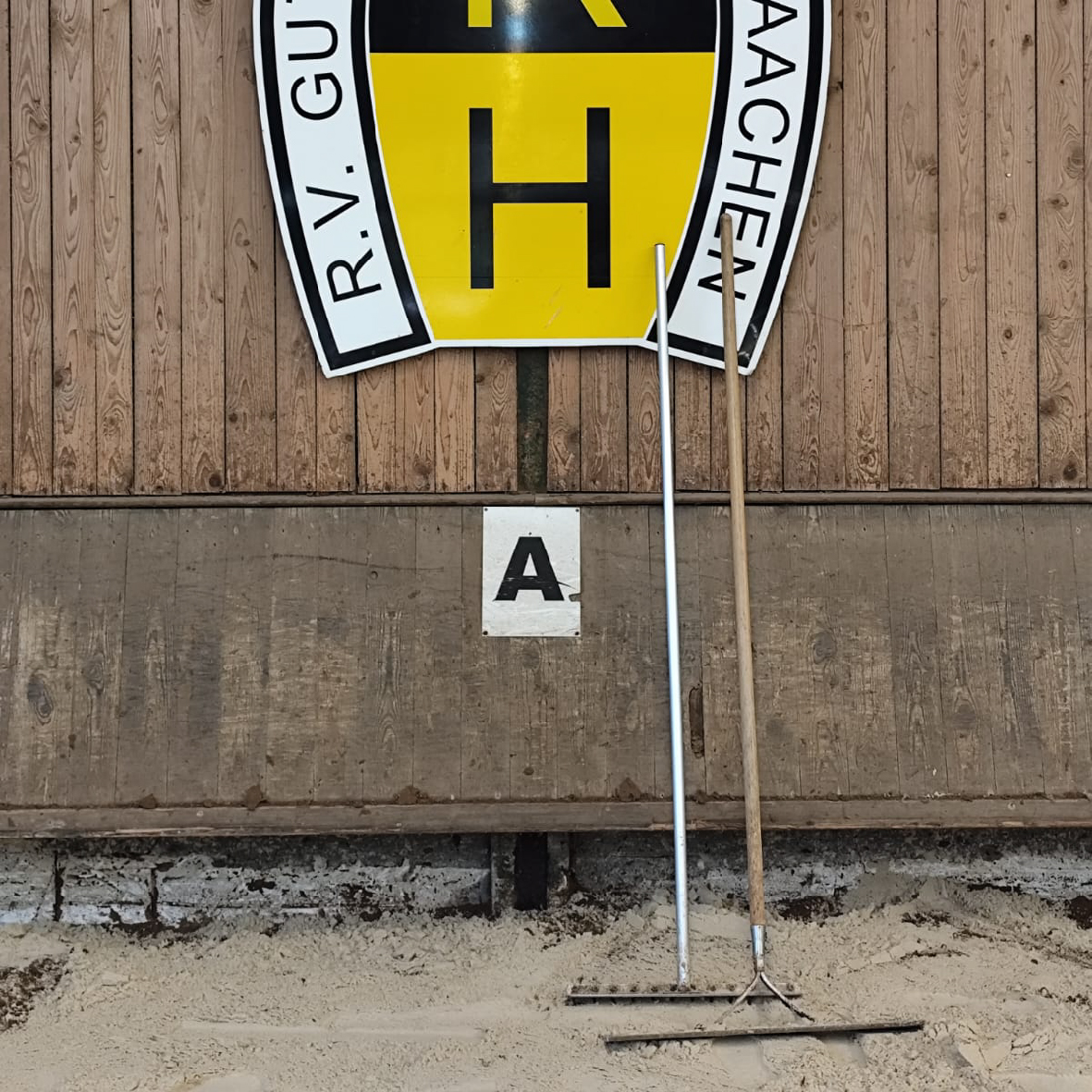 06_Hallenboden 06_Hallenboden